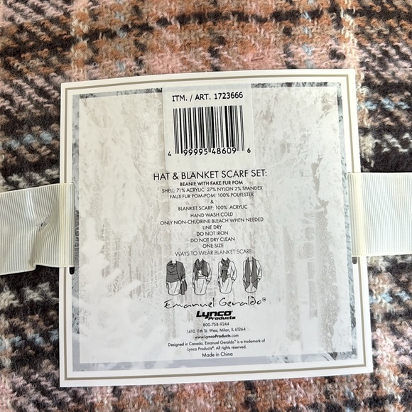 Winter White Hat and Blanket Scarf Set - Picture 5 of 5